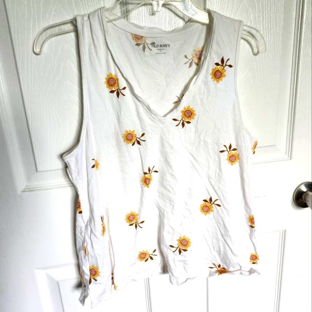 Old Navy White Floral Women's Top